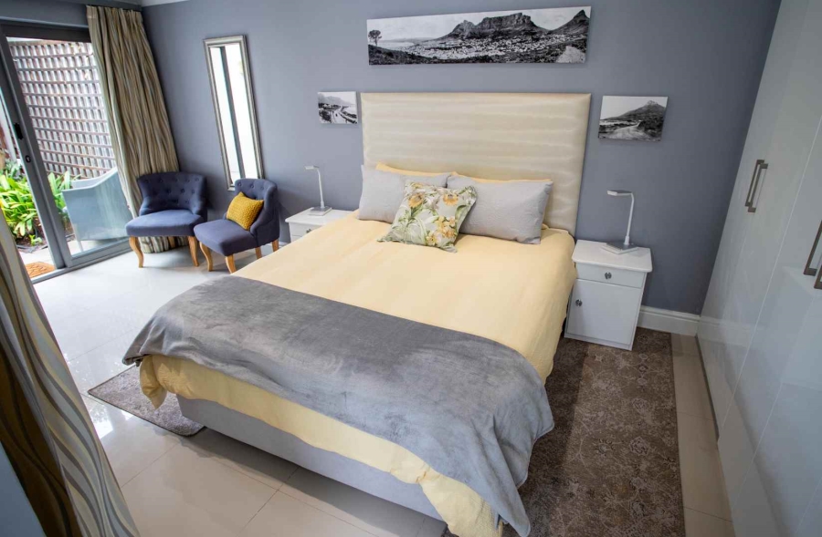 To Let 1 Bedroom Property for Rent in Camps Bay Western Cape